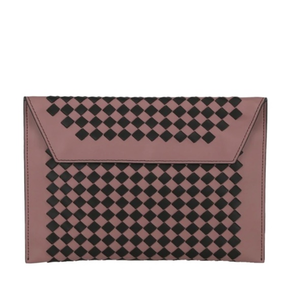 BOTTEGA VENETA INTRECCIATO WOVEN LEATHER POUCH WALLET - Picture 3 of 6